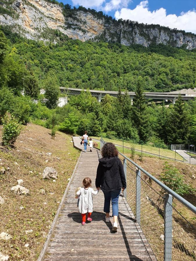 Home Nantua Studio Meubles Ain-Jura Eksteriør bilde