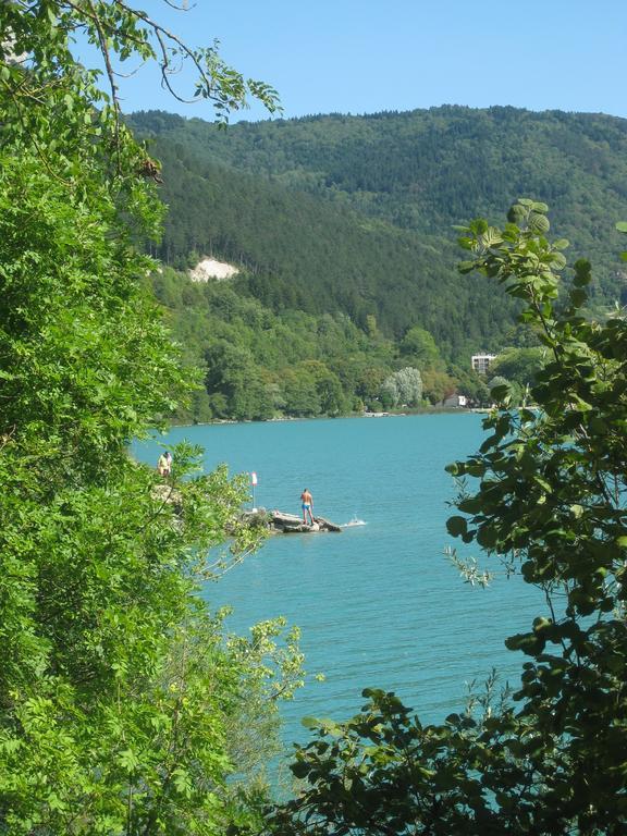 Home Nantua Studio Meubles Ain-Jura Eksteriør bilde